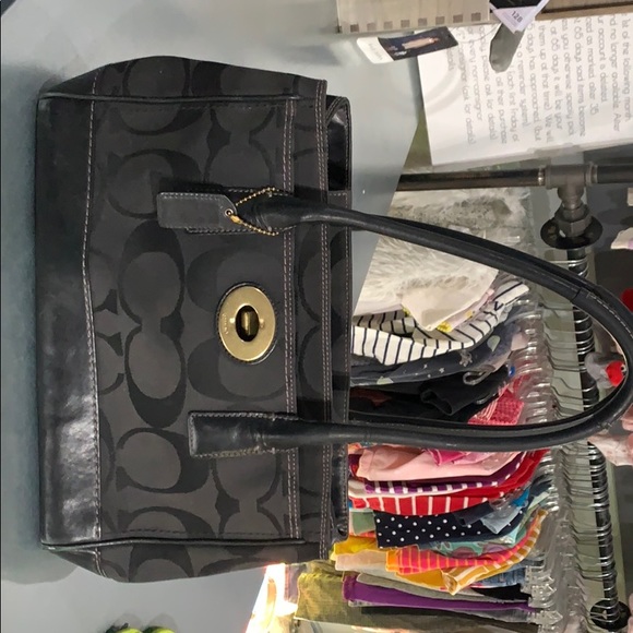 Coach - Picture 2 of 5